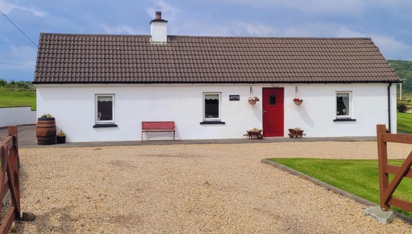 Villa Granny Dens Donegal Town Exterior foto